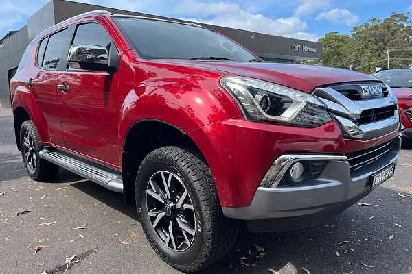 2021 Isuzu MU-X LS-T