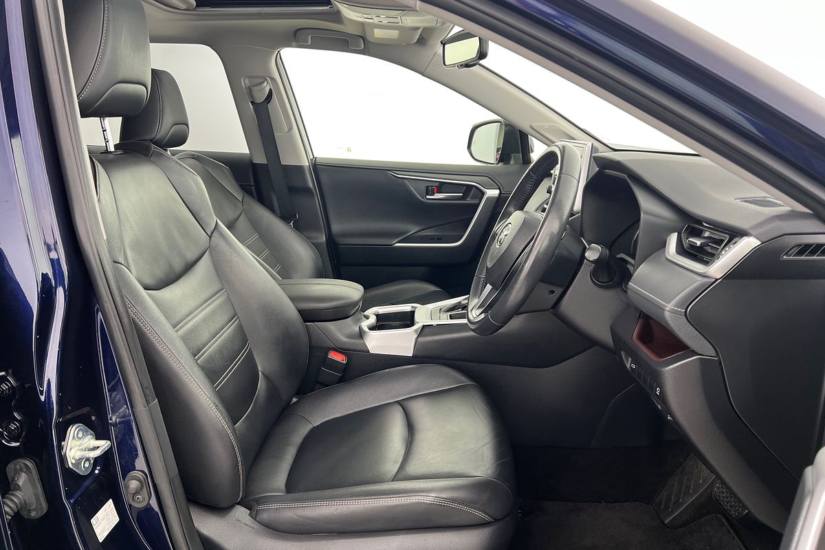 2019 Toyota RAV4 Cruiser AXAH52R