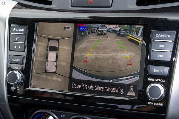 2025 Nissan Navara ST D23 4X4