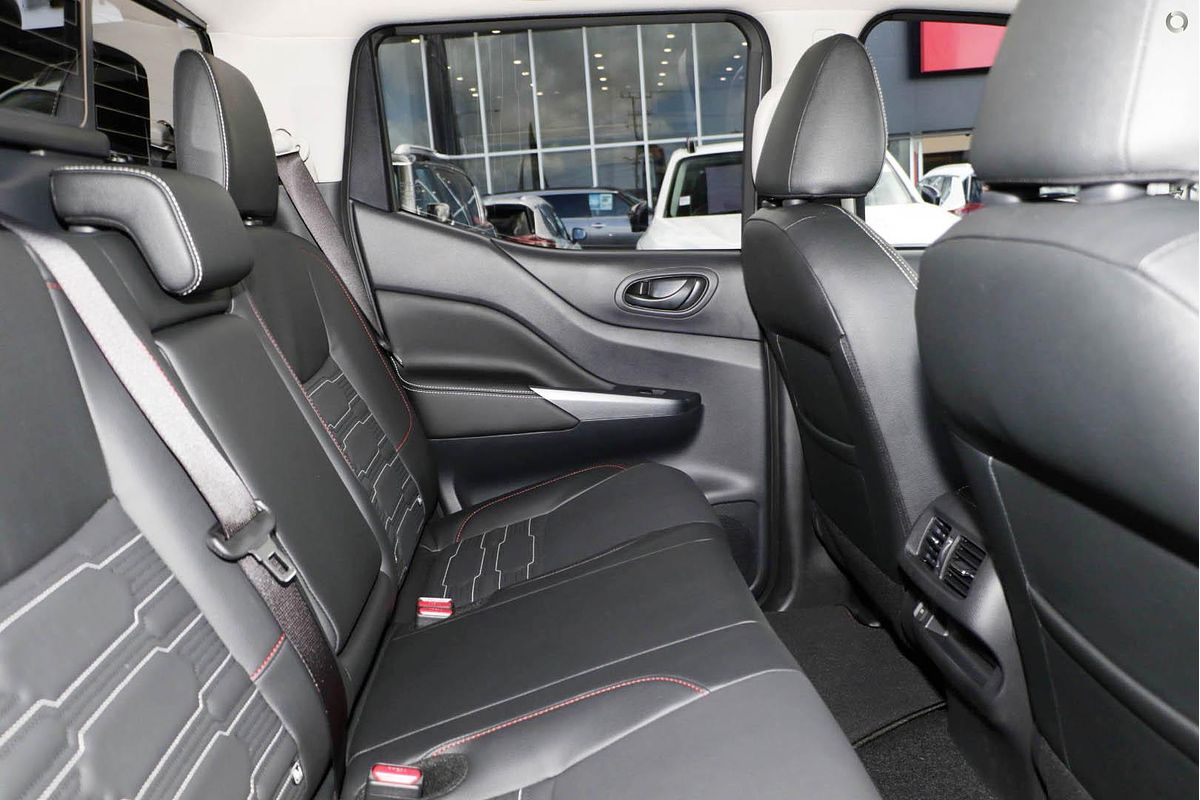 2025 Nissan Navara PRO-4X D23 4X4