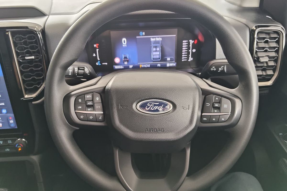2024 Ford Everest Ambiente 2.0L