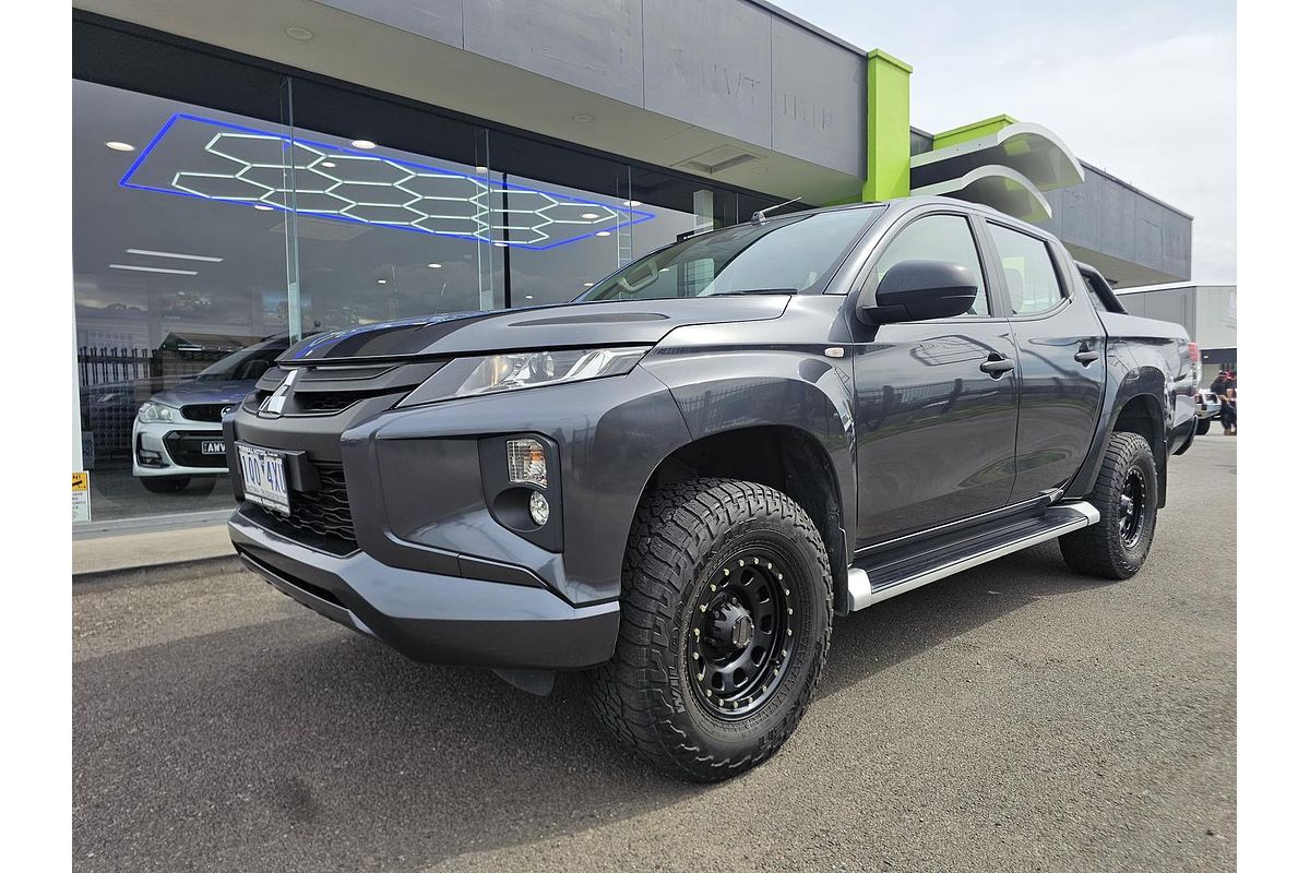 2019 Mitsubishi Triton GLX+ MR 4X4