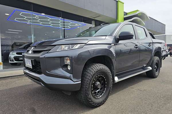 2019 Mitsubishi Triton GLX+ MR 4X4