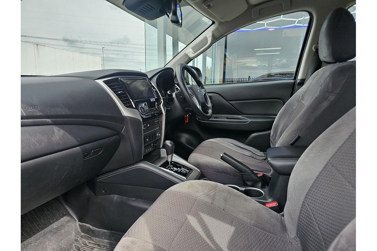 2019 Mitsubishi Triton GLX+ MR 4X4