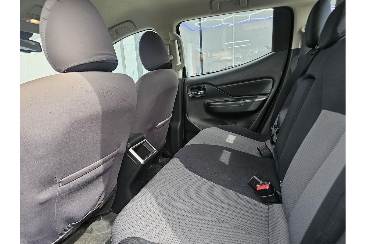 2019 Mitsubishi Triton GLX+ MR 4X4