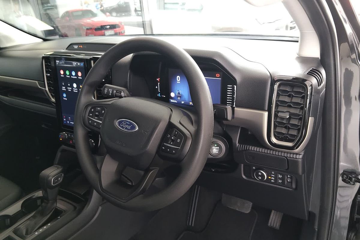 2024 Ford Everest Ambiente 2.0L