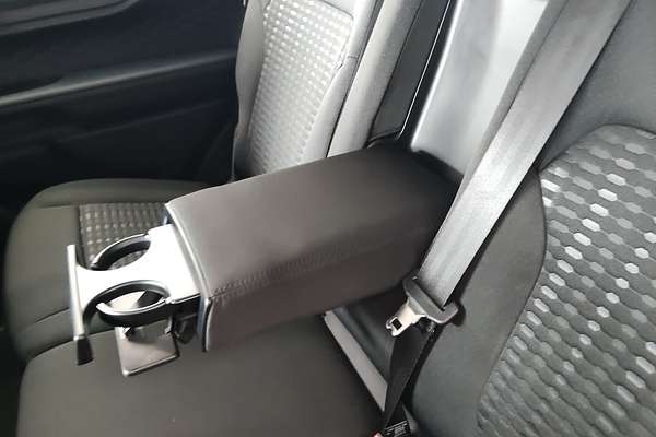 2024 Ford Everest Ambiente 2.0L