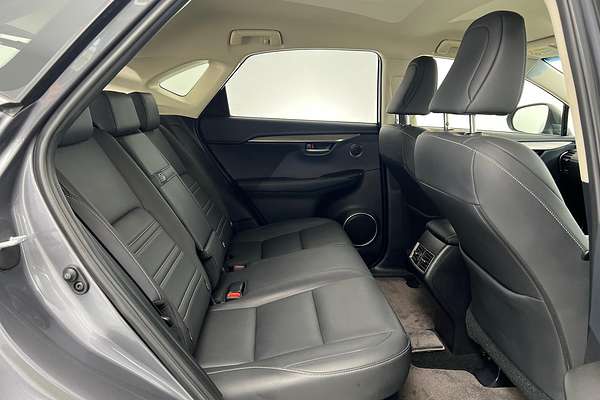 2015 Lexus NX NX200t Luxury AGZ10R