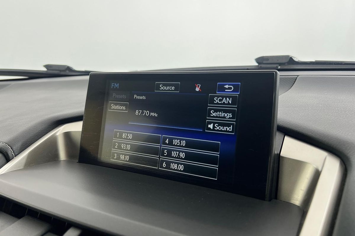 2015 Lexus NX NX200t Luxury AGZ10R