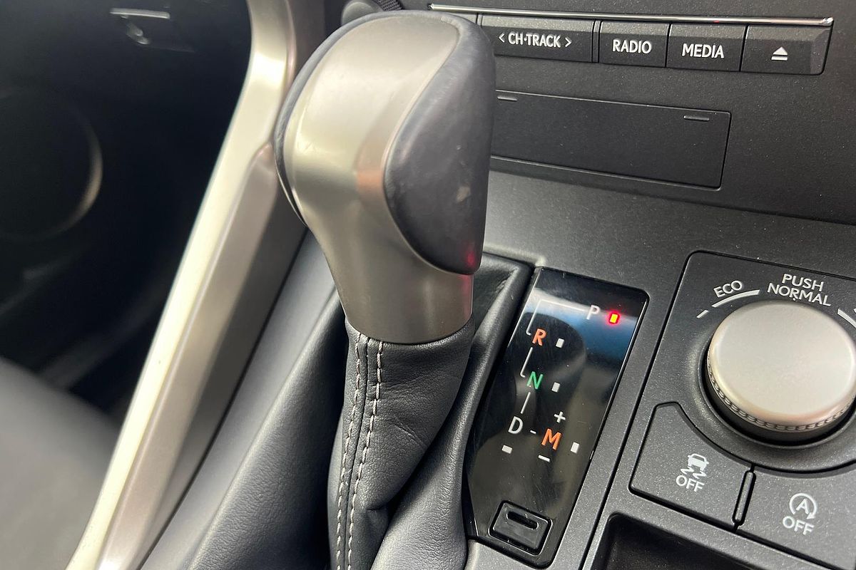 2015 Lexus NX NX200t Luxury AGZ10R