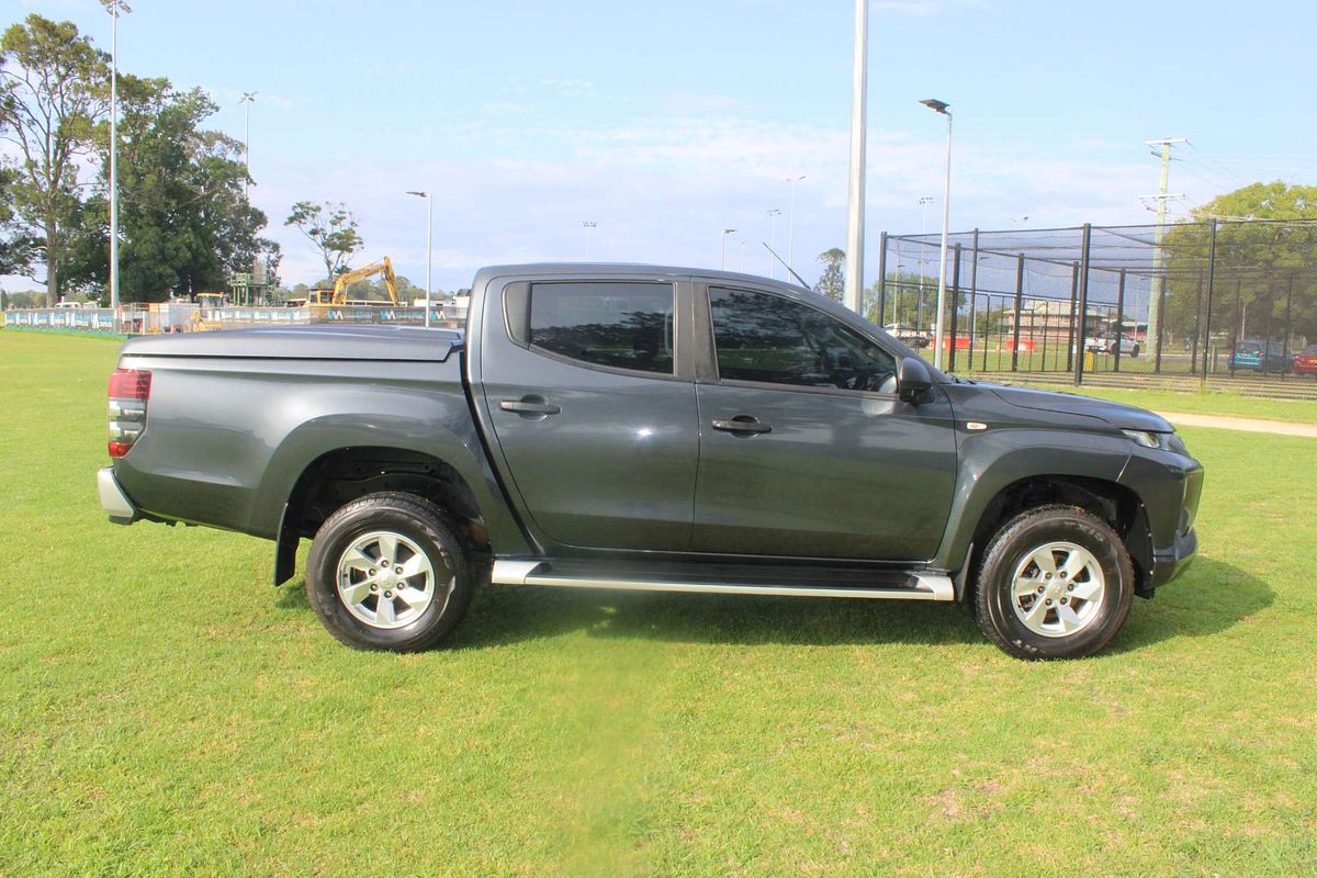 2021 MITSUBISHI TRITON GLX+ (4x4) 6 SP AUTOMATIC DOUBLE CAB P/UP DT4 2021 MITSUBISHI TRITON GLX+ (4x4) 6 SP AUTOMATIC DOUBLE CAB P/UP DT4