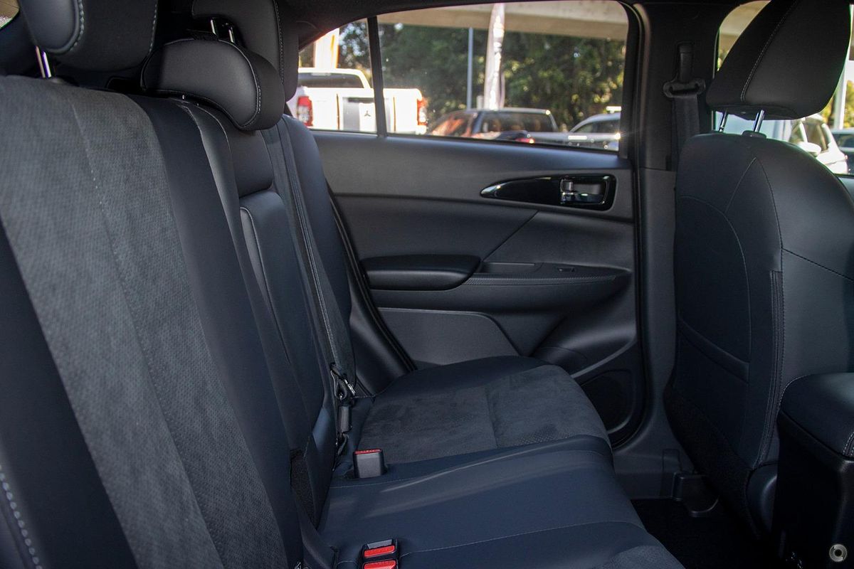 2023 Mitsubishi Eclipse Cross LS Black Edition YB