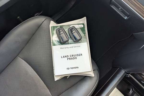 2023 Toyota Landcruiser Prado VX GDJ150R