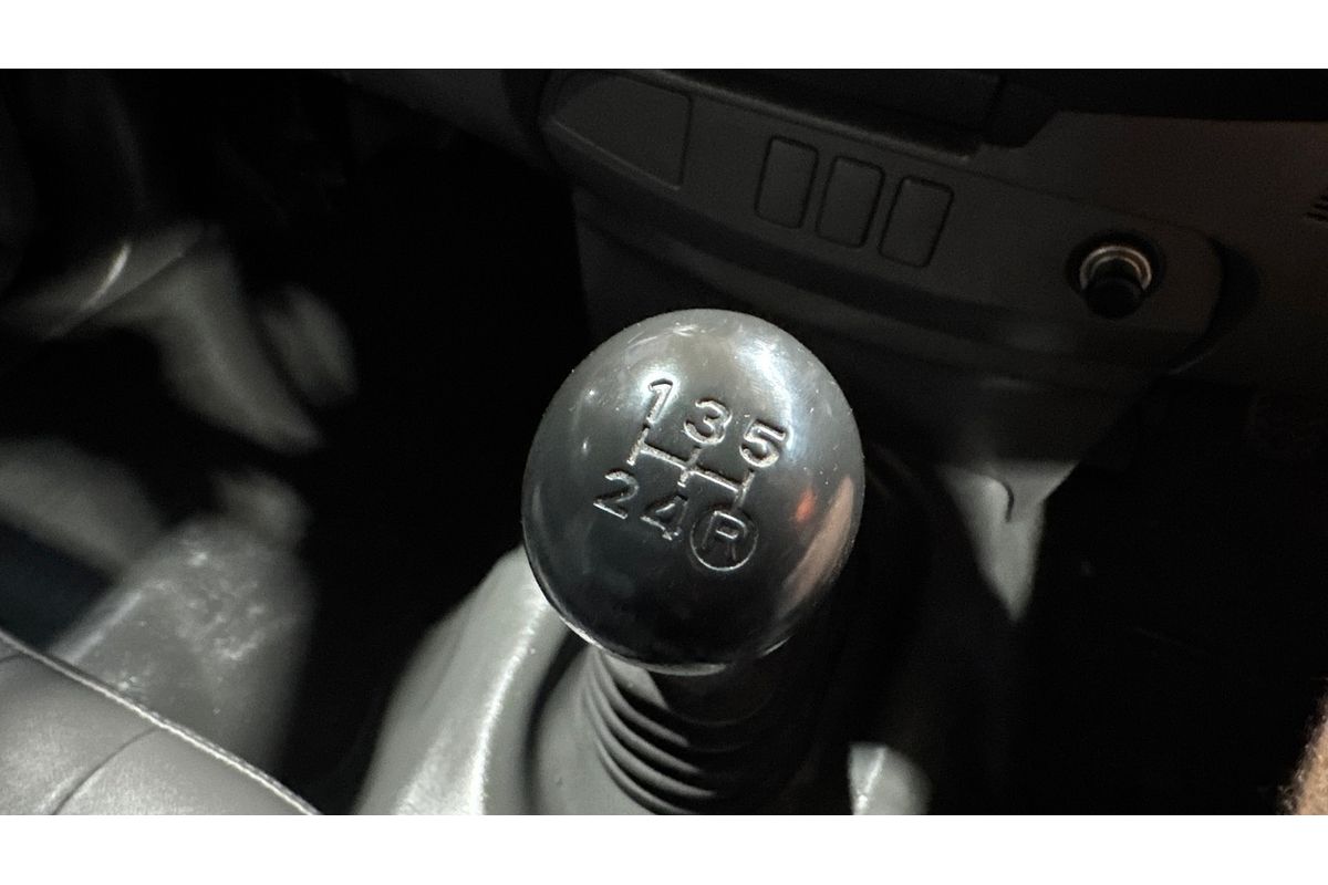 2013 Toyota Hilux Workmate TGN16R Rear Wheel Drive