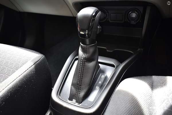 2024 Suzuki Swift Hybrid UZ