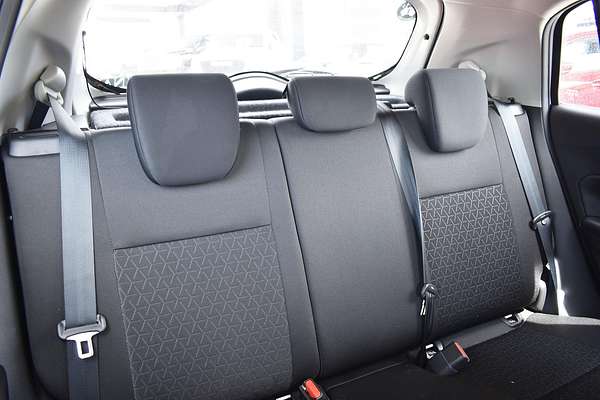 2024 Suzuki Swift Hybrid UZ