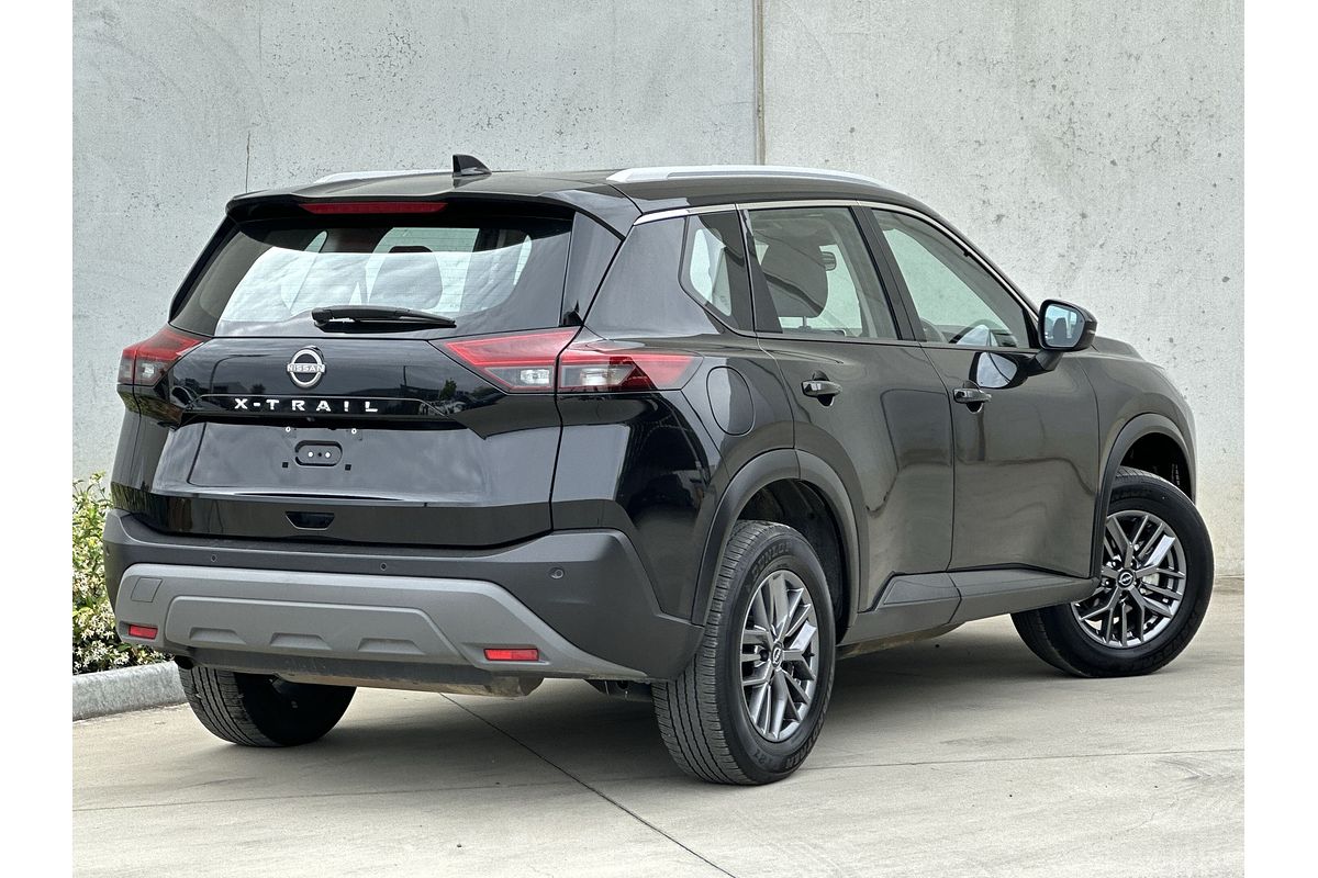 2023 Nissan X-TRAIL ST T33