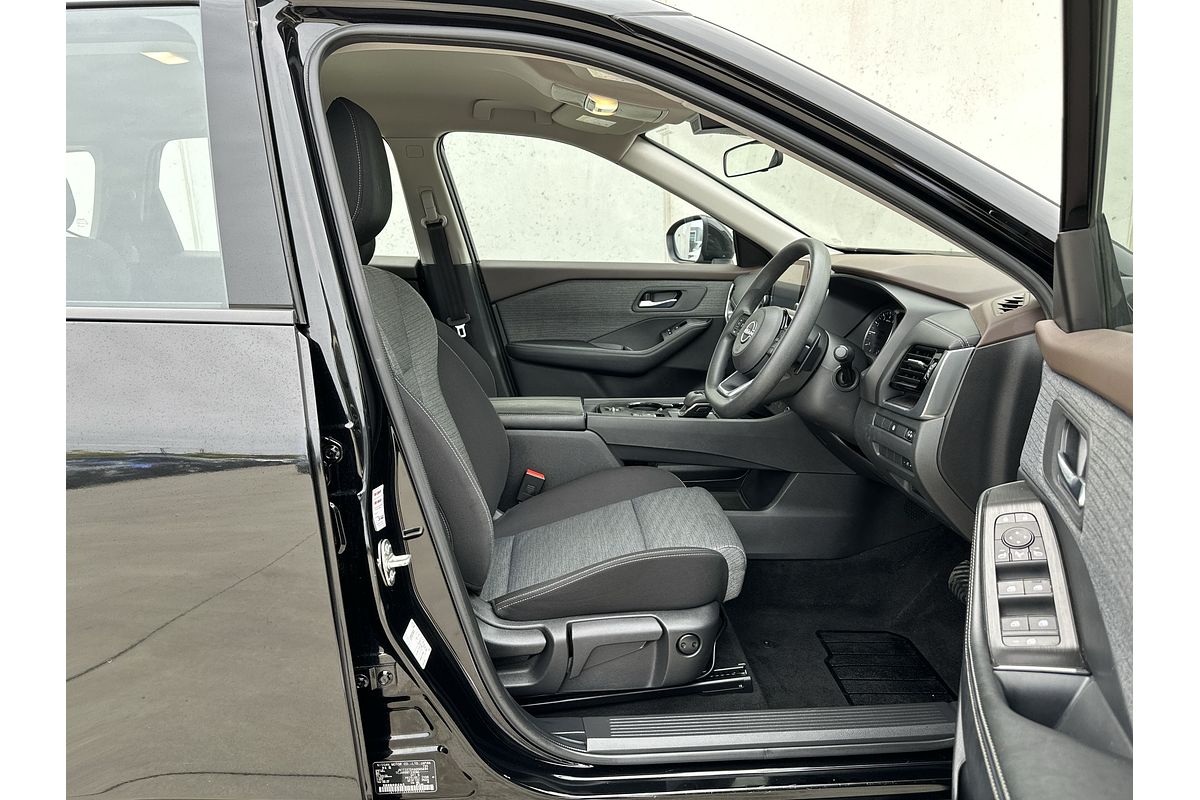 2023 Nissan X-TRAIL ST T33