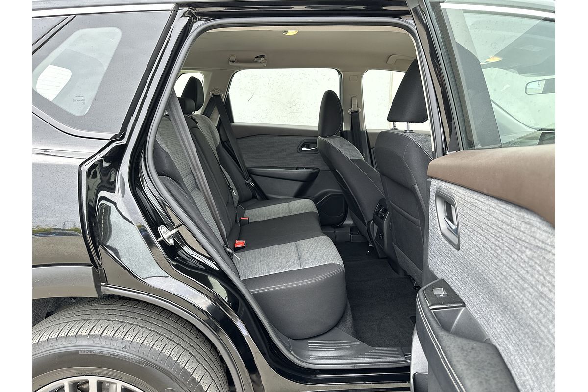 2023 Nissan X-TRAIL ST T33