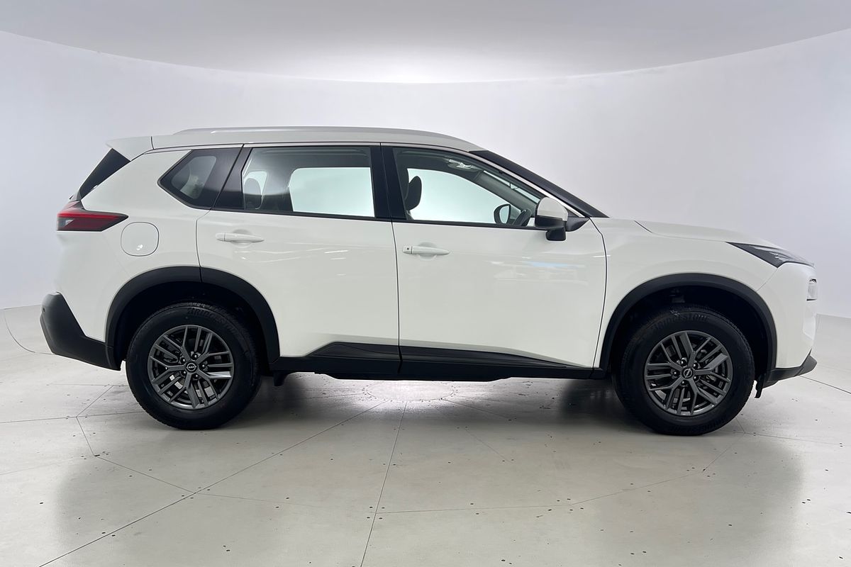 2023 Nissan X-TRAIL ST T33