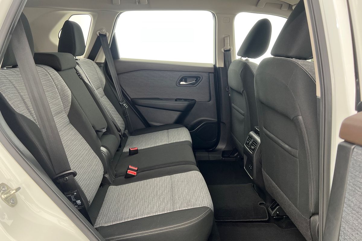 2023 Nissan X-TRAIL ST T33