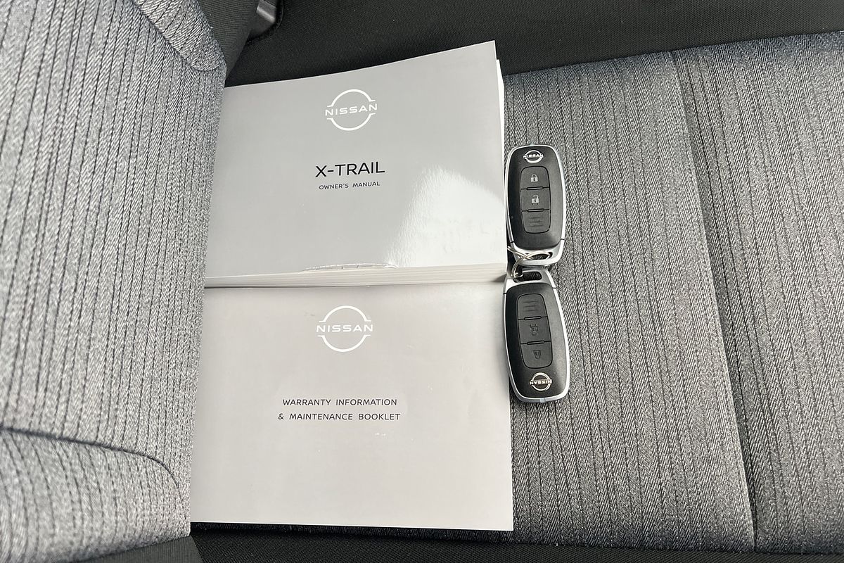 2023 Nissan X-TRAIL ST T33
