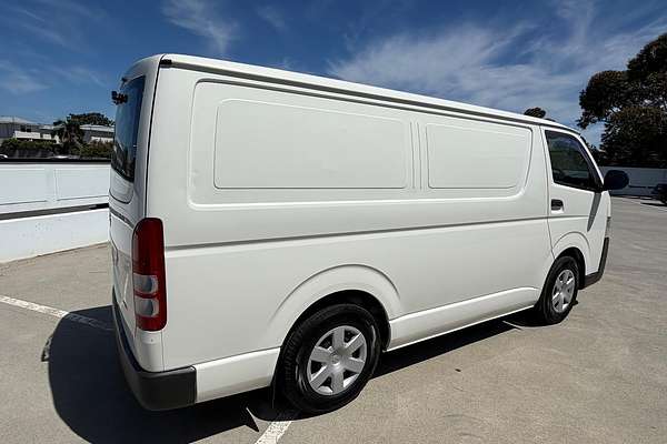 2015 Toyota Hiace KDH201R LWB