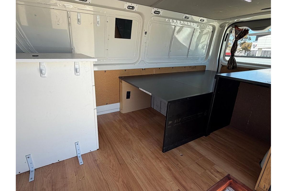 2015 Toyota Hiace KDH201R LWB