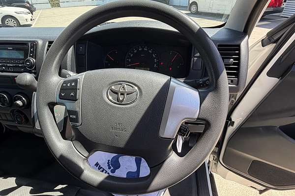 2015 Toyota Hiace KDH201R LWB