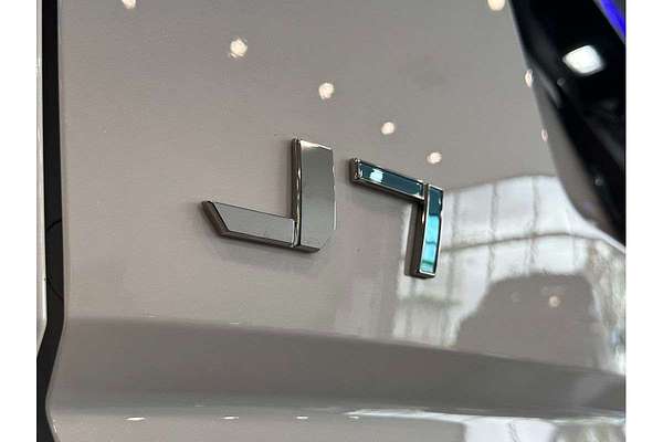 2025 Jaecoo J7 SHS Summit