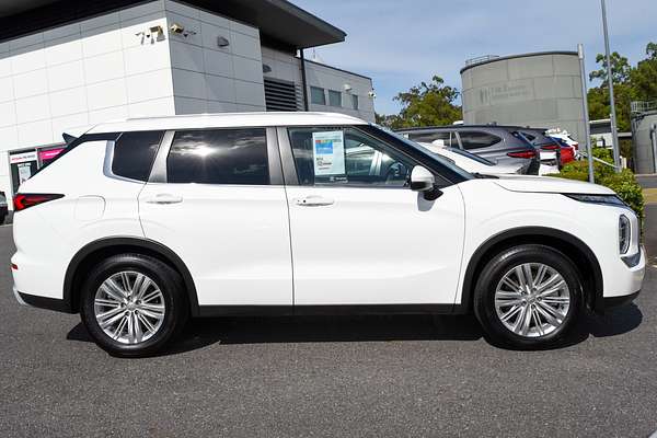 2024 Mitsubishi Outlander LS ZM thumb-4