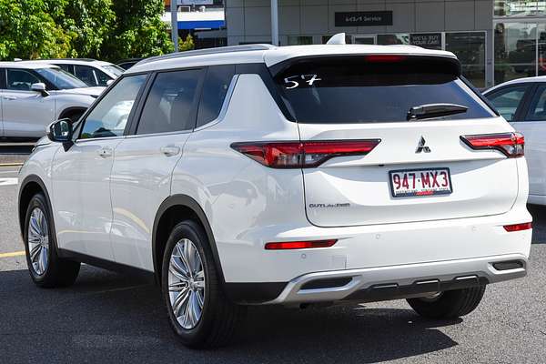 2024 Mitsubishi Outlander LS ZM thumb-5