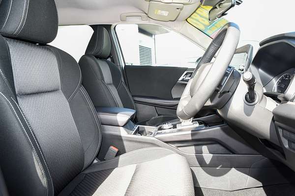 2024 Mitsubishi Outlander LS ZM thumb-9