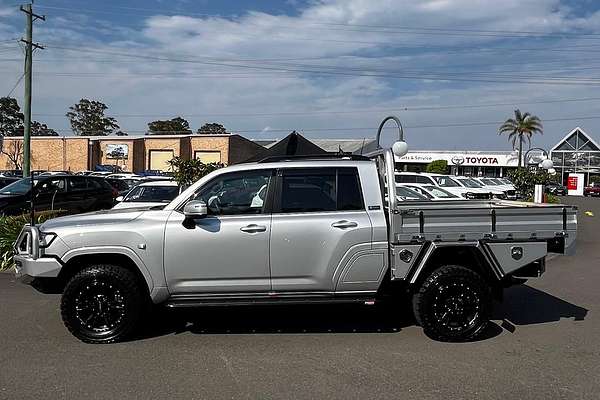 2025 Toyota Landcruiser VX FJA300R