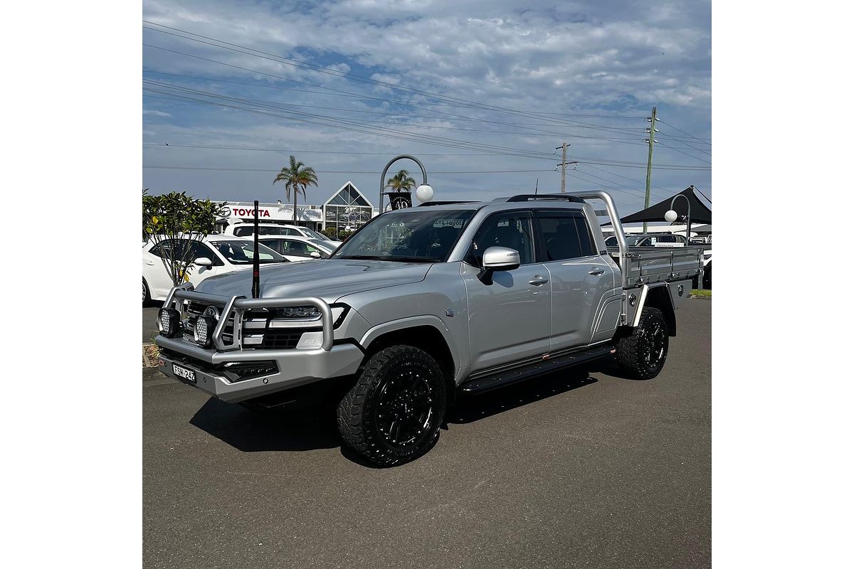 2025 Toyota Landcruiser VX FJA300R