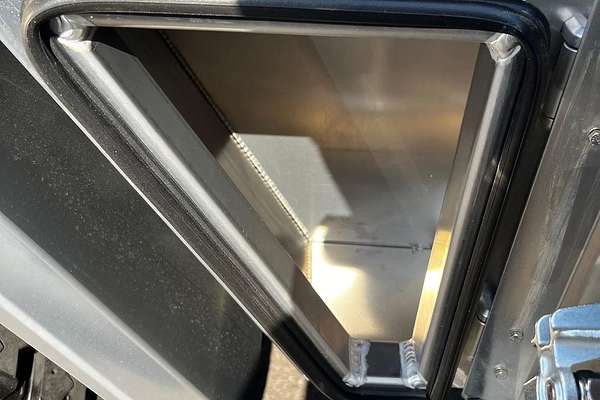 2025 Toyota Landcruiser VX FJA300R