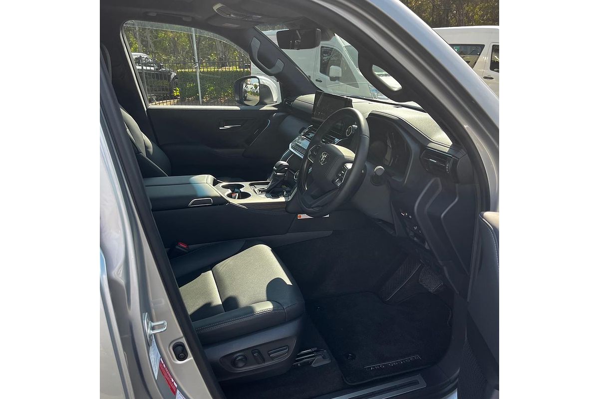 2025 Toyota Landcruiser VX FJA300R