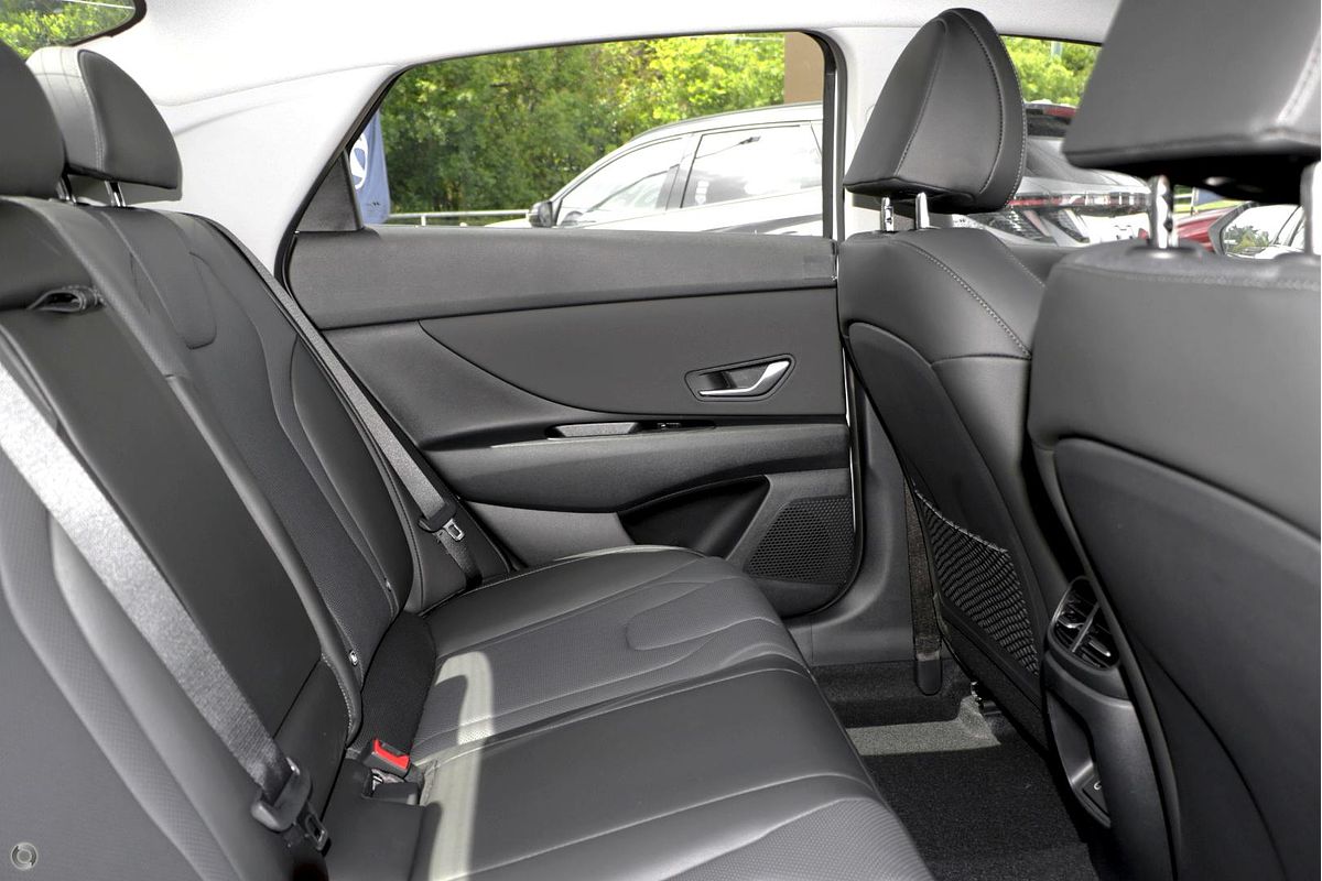 2025 Hyundai i30 Elite Hybrid CN7.V2