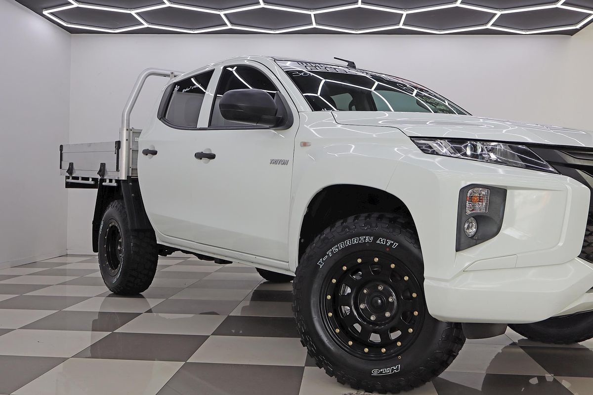2021 Mitsubishi Triton GLX ADAS MR 4X4