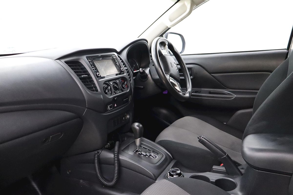 2021 Mitsubishi Triton GLX ADAS MR 4X4