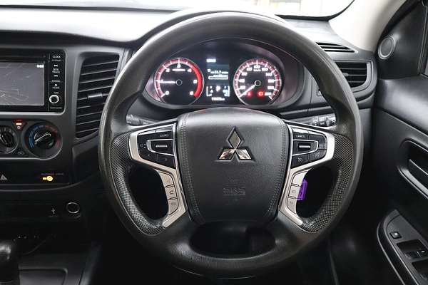 2021 Mitsubishi Triton GLX ADAS MR 4X4