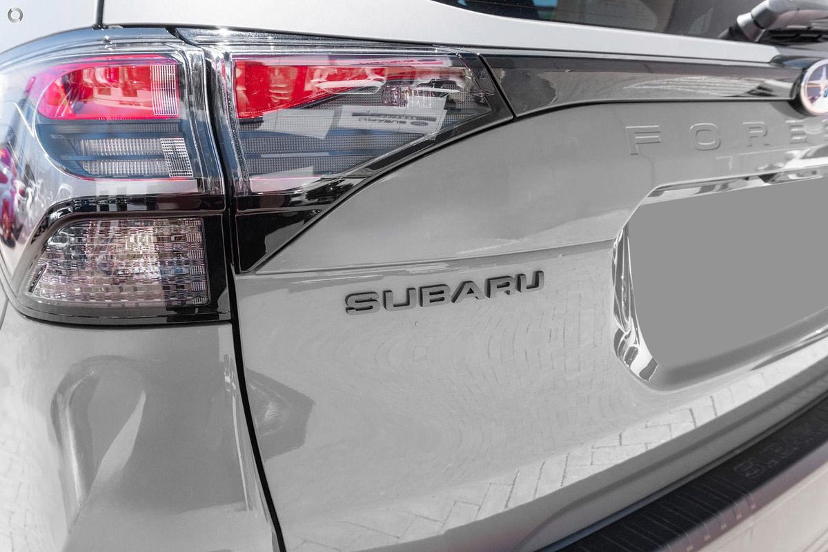 2025 Subaru Forester Hybrid Touring S6