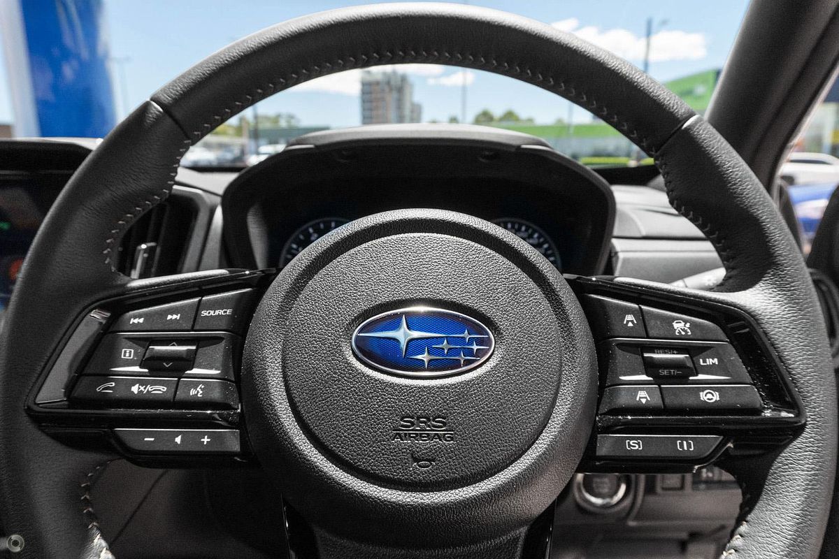 2025 Subaru Forester Hybrid Touring S6