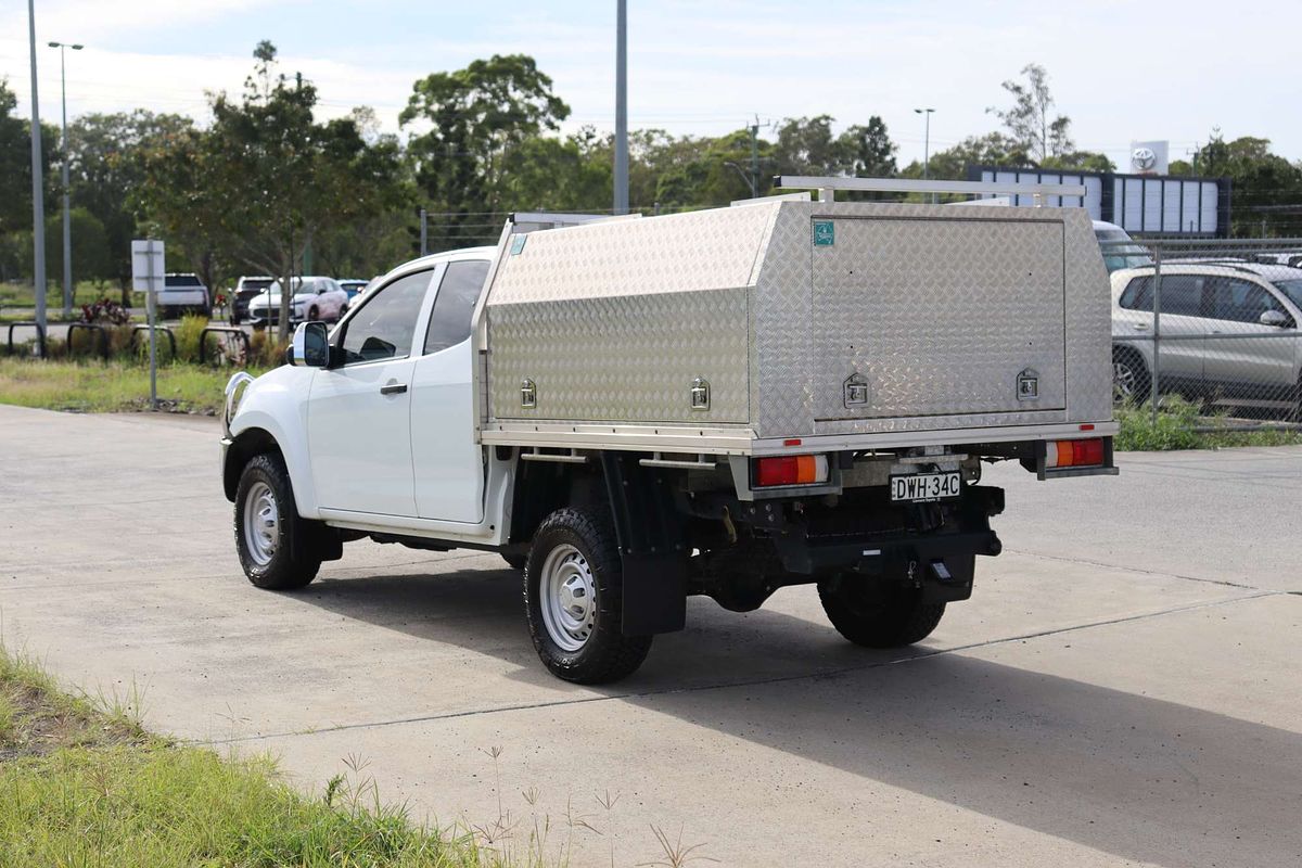 2017 Isuzu D-MAX SX  4X4