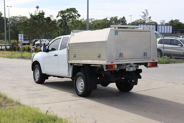 2017 Isuzu D-MAX SX  4X4