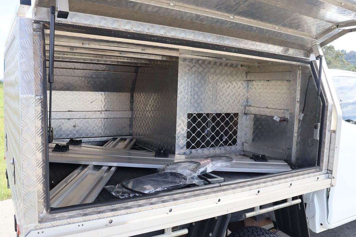 2017 Isuzu D-MAX SX  4X4