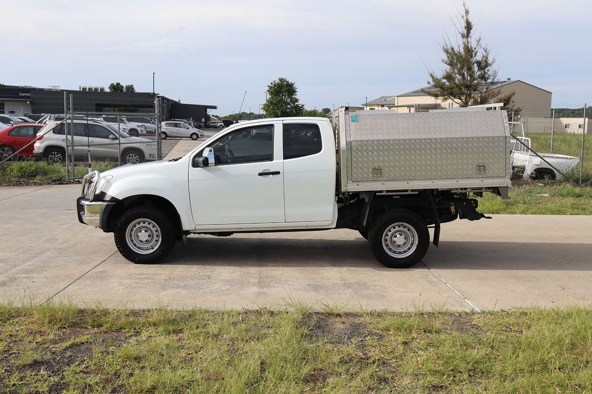 2017 Isuzu D-MAX SX  4X4