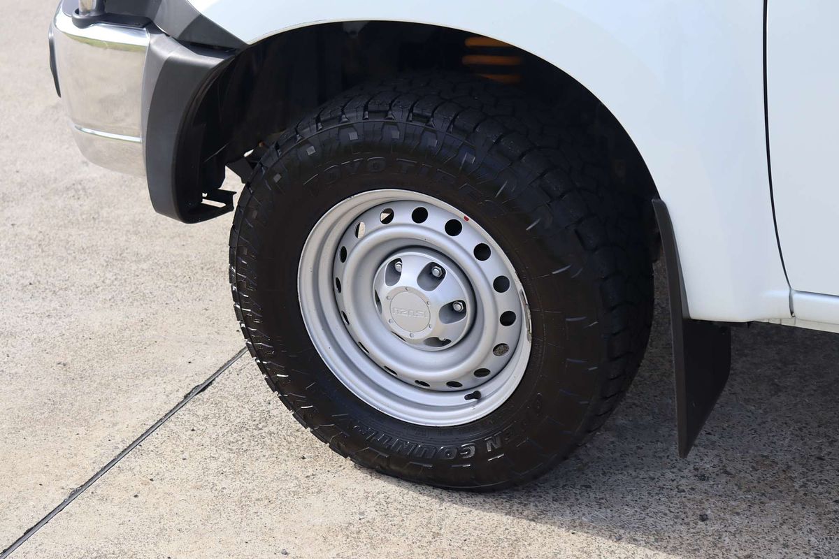 2017 Isuzu D-MAX SX  4X4