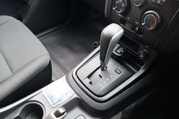 2017 Isuzu D-MAX SX  4X4