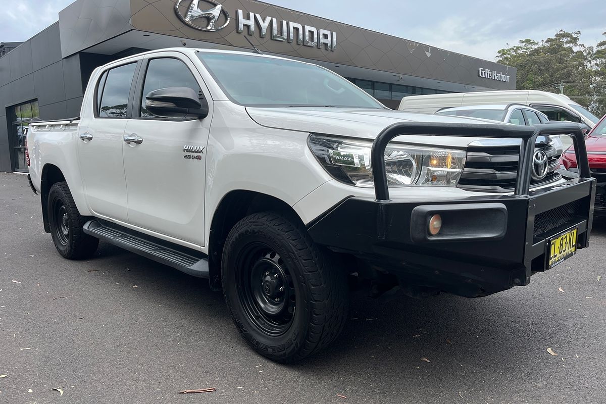 2016 Toyota Hilux SR (4x4) GUN126R 4X4
